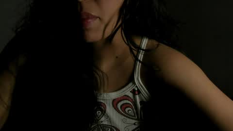 Snapshot of petitgirl_ chatting on 05-09-26, 02:06 J A S S online show from 05-09-26, 02:06