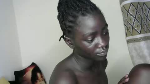 petitte_gyaal online show from 11-15-25, 05:09