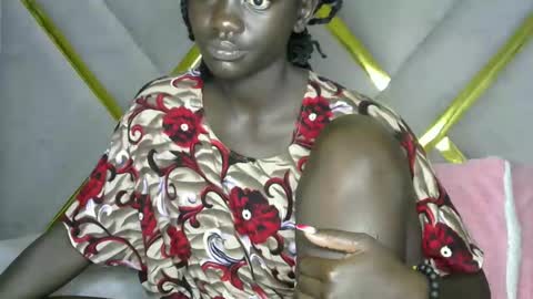 petitte_gyaal online show from 11-21-25, 11:14