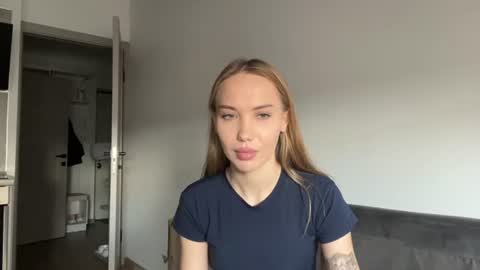 Amelie online show from 07-30-26, 12:26