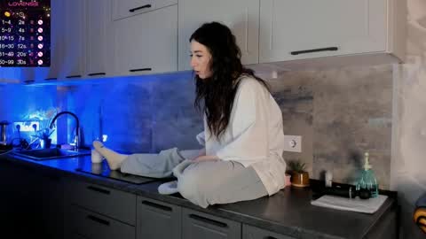 Emma online show from 12-30-24, 08:15