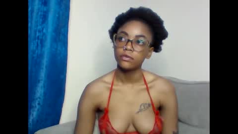 Arielle online show from 11-15-25, 03:04
