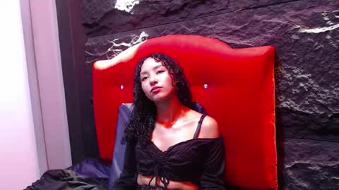 Snapshot of pettymoon chatting on 11-07-25, 07:58 Moon online show from 11-07-25, 07:58