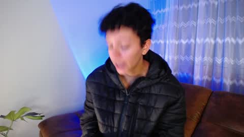 Snapshot of peyton_gh chatting on 12-04-24, 01:03 Peyton online show from 12-04-24, 01:03