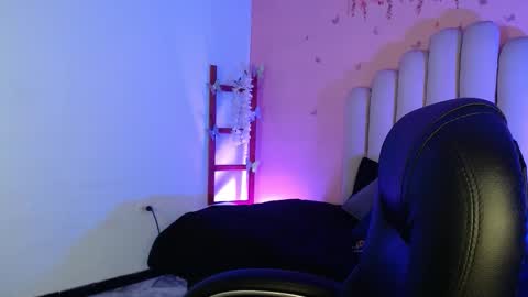 Snapshot of peyton_gh chatting on 10-12-25, 03:27 Peyton online show from 10-12-25, 03:27