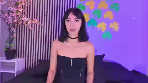 Peyton Louise online show from 03-25-26, 01:06