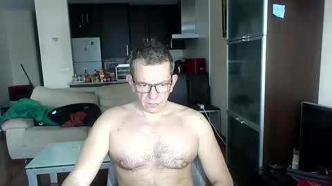 Snapshot of pg19clp4191zm chatting on 02-10-26, 05:28 Alex online show from 02-10-26, 05:28