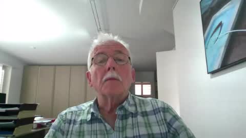 Snapshot of pgroove542707 chatting on 07-06-26, 04:53 pgroove542707 online show from 07-06-26, 04:53