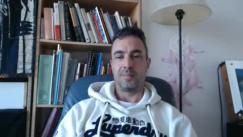 Snapshot of phantasie31 chatting on 02-25-26, 02:59 phantasie31 online show from 02-25-26, 02:59