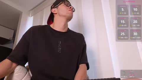 phantom_bigger1 online show from 09-21-25, 01:02