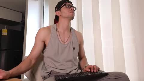 phantom_bigger1 online show from 09-23-25, 01:25