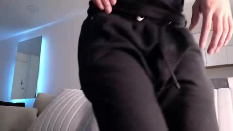 Snapshot of phantom_bigger1 chatting on 01-13-26, 02:00 phantom_bigger1 online show from 01-13-26, 02:00