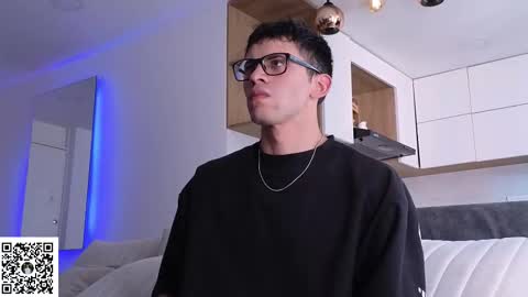 Snapshot of phantom_bigger1 chatting on 03-03-26, 07:31 phantom_bigger1 online show from 03-03-26, 07:31