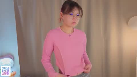 Jenny online show from 11-22-25, 04:44