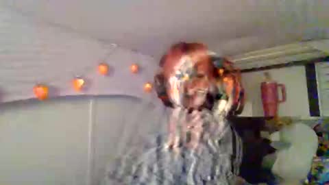 Pheebs online show from 12-27-24, 05:09