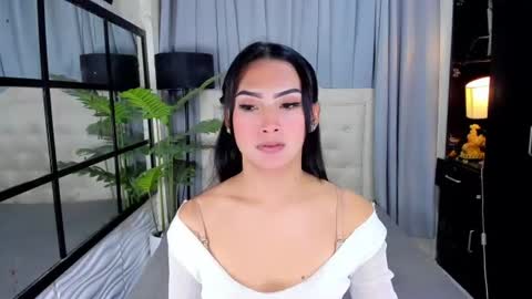 Snapshot of phenomenal_ivy chatting on 06-10-26, 10:47 phenomenal_ivy online show from 06-10-26, 10:47