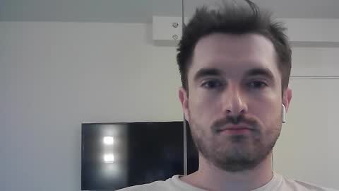 Snapshot of philborison chatting on 10-04-25, 05:05 PhilipBorison online show from 10-04-25, 05:05