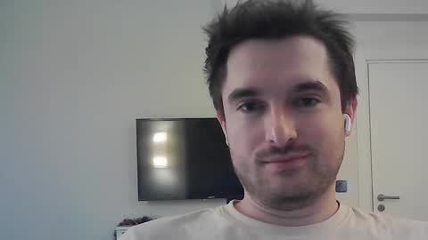 Snapshot of philborison chatting on 02-06-26, 12:30 PhilipBorison online show from 02-06-26, 12:30