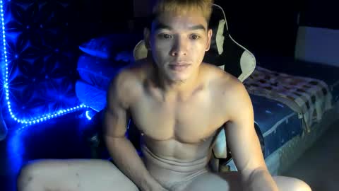 Snapshot of philhotbody chatting on 01-14-25, 02:53 AJ online show from 01-14-25, 02:53