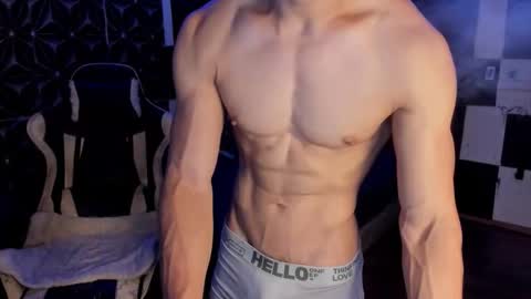 Snapshot of philhotbody chatting on 11-12-25, 11:21 AJ online show from 11-12-25, 11:21