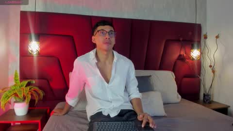 Snapshot of philip_collins chatting on 03-19-26, 11:47 Milo online show from 03-19-26, 11:47