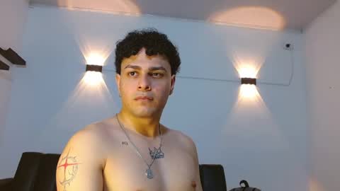 Snapshot of philip_jons chatting on 02-21-26, 01:06 Philip online show from 02-21-26, 01:06