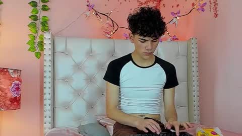 PHILLIP online show from 02-13-26, 03:35