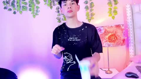 PHILLIP online show from 04-08-26, 04:45