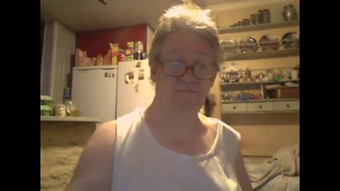 Snapshot of phillboys chatting on 02-22-26, 04:49 phillboys online show from 02-22-26, 04:49
