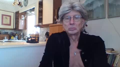 Snapshot of phillipa1023 chatting on 01-22-25, 05:06 phillipa online show from 01-22-25, 05:06