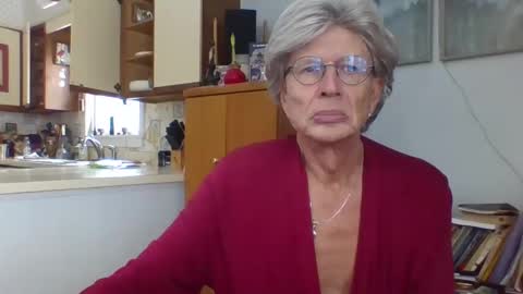 Snapshot of phillipa1023 chatting on 02-09-25, 03:34 phillipa online show from 02-09-25, 03:34