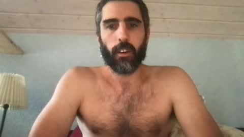 Snapshot of philllaroche chatting on 07-22-26, 02:20 Phill online show from 07-22-26, 02:20