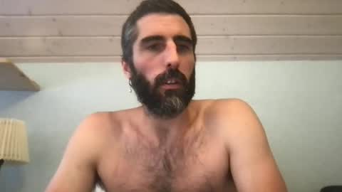 Snapshot of philllaroche chatting on 07-23-26, 10:35 Phill online show from 07-23-26, 10:35
