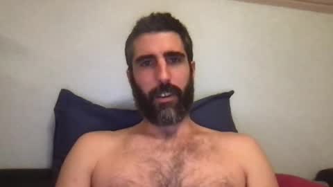 Snapshot of philllaroche chatting on 07-28-26, 09:25 Phill online show from 07-28-26, 09:25