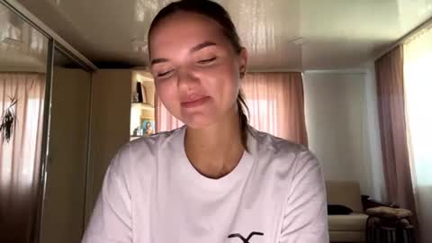 Eva online show from 08-04-26, 11:13