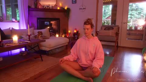 Snapshot of phoenix_taylor chatting on 03-12-26, 04:46 PHOENIX TAYLOR online show from 03-12-26, 04:46