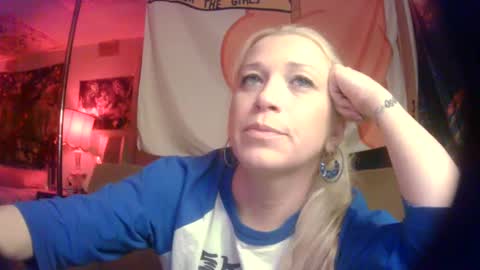 Snapshot of phulaen chatting on 02-19-25, 08:12 Phulaen online show from 02-19-25, 08:12