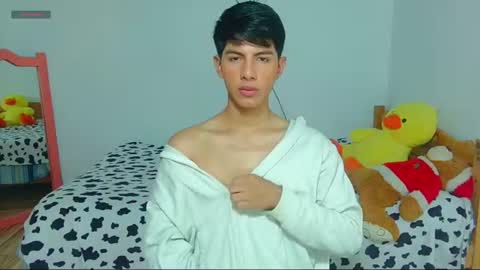 phuwin online show from 06-18-26, 09:14