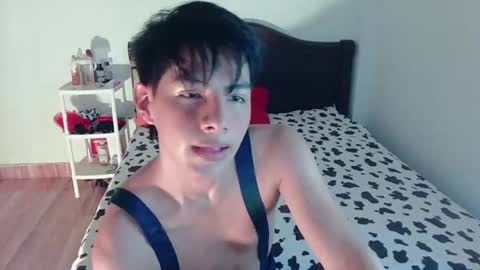 phuwin online show from 07-21-26, 05:10
