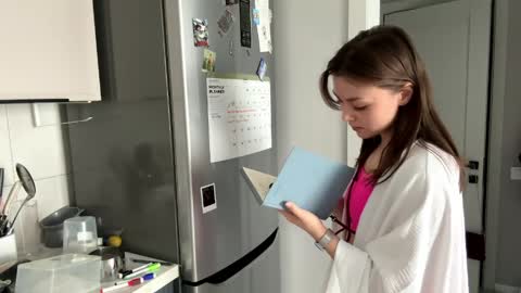 tris online show from 04-30-26, 07:47