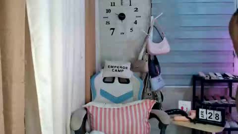 Snapshot of pia_xxx chatting on 04-29-26, 05:30 Pia online show from 04-29-26, 05:30