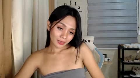 Snapshot of pia_xxx chatting on 06-09-26, 08:53 Pia online show from 06-09-26, 08:53