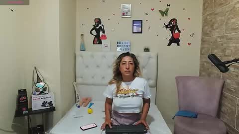 Snapshot of piaboquitasuave chatting on 03-11-26, 03:18 PIA BOQUITA SUAVE online show from 03-11-26, 03:18