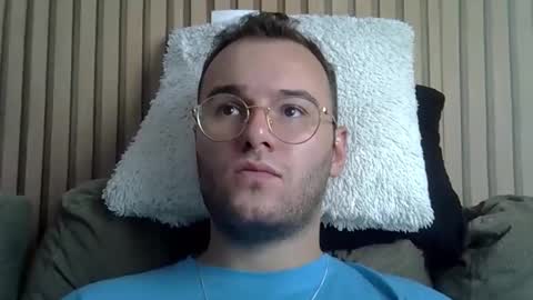 Snapshot of piazaocwbbb chatting on 12-19-25, 05:20 piazaocwbbb online show from 12-19-25, 05:20