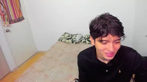 picaszomilos350 online show from 03-10-26, 07:57