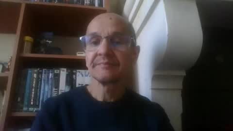 Snapshot of pichoun71 chatting on 03-29-26, 08:14 pichoun71 online show from 03-29-26, 08:14
