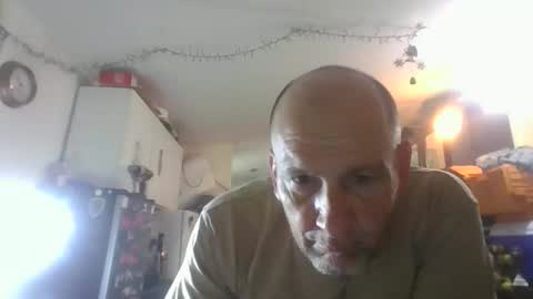 Snapshot of pierce702420 chatting on 04-02-26, 05:21 pierce702420 online show from 04-02-26, 05:21