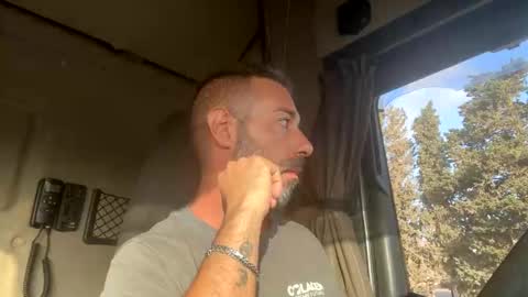 pierotu online show from 09-10-25, 05:40