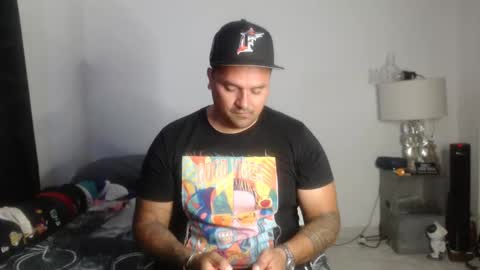 pikoro_gomez online show from 12-21-24, 04:52