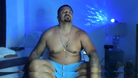 pikoro_gomez online show from 10-22-25, 02:01